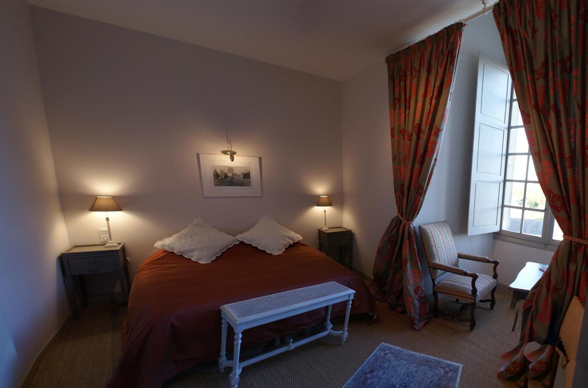 Chateau de Durtal Bed & Breakfast Exterior foto