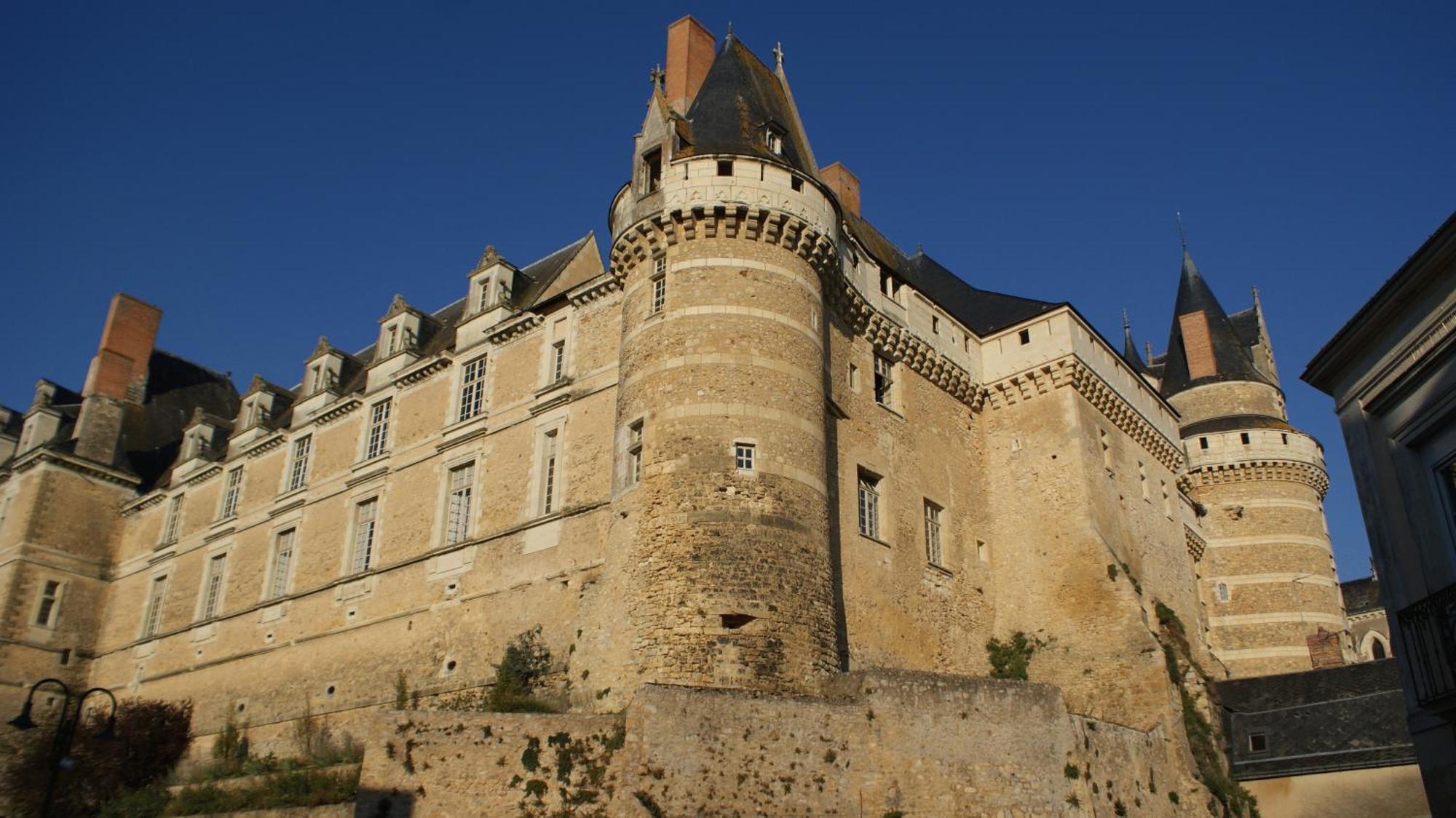 Chateau de Durtal Bed & Breakfast Exterior foto
