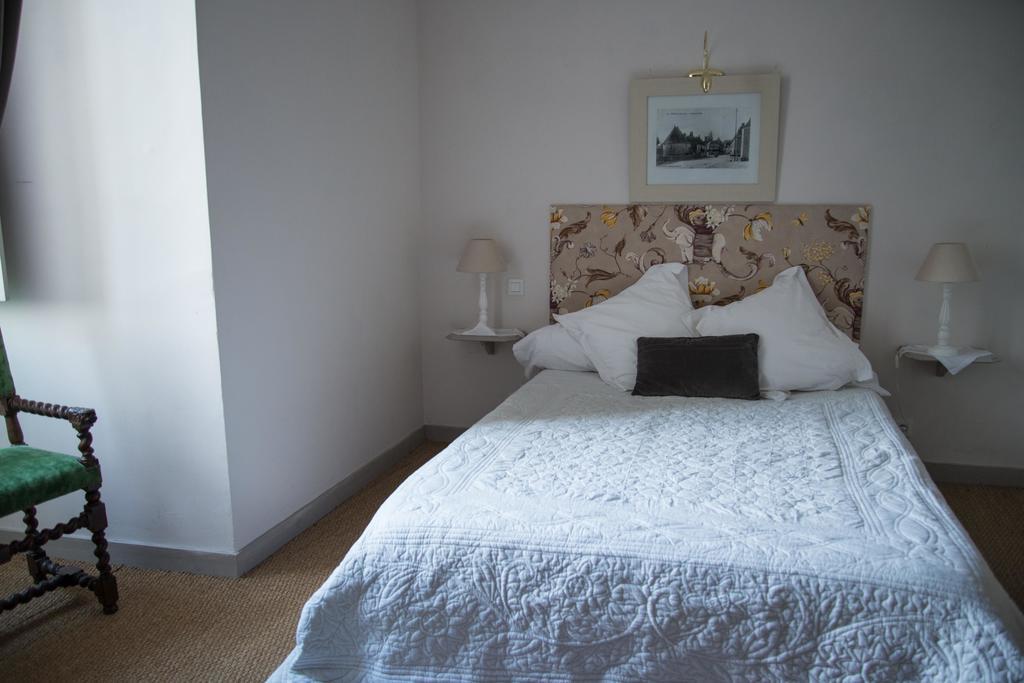 Chateau de Durtal Bed & Breakfast Exterior foto