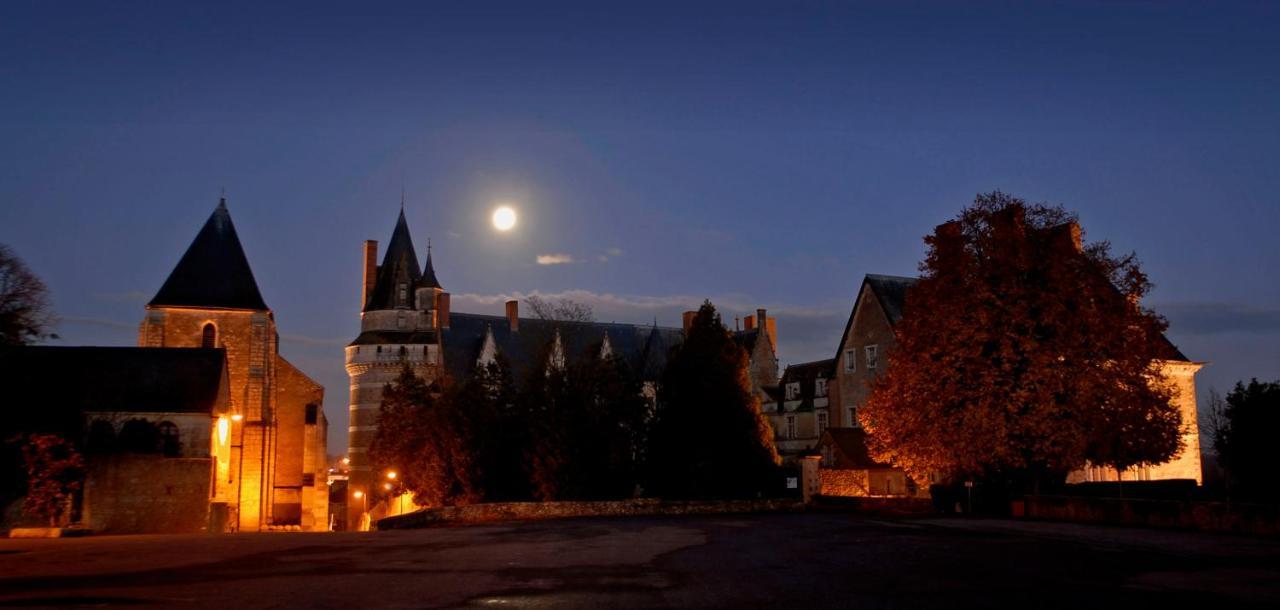 Chateau de Durtal Bed & Breakfast Exterior foto